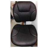 Swivel 5 Caster Secretary Chair.