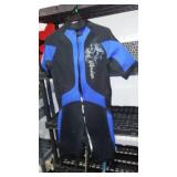 Obrien Wet Suit (XL), Wood Shaft Golf Clubs, Hydrofoil Replacement Seat and More.