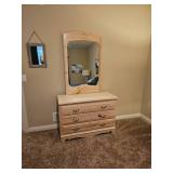 Bassett White Wash Pine 3-Drawer Dresser with Mirror