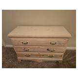 Bassett White Wash Pine 3-Drawer Dresser with Mirror
