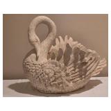Large Textured Plastic Swan Sculpture Ð White Decorative Art Piece
