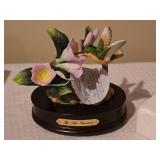 Dicksons ÒMake A Joyful NoiseÓ Music Box Figurine Ð Hummingbird & Flower