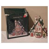 Dickens Keepsake Porcelain Lighted Post Office w/ Box