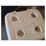 Igloo Ice Cube Ultra Roller Rolling Chest Cooler 19" x 18" x 20"
