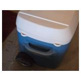 Igloo Max Cold Premium 62-Quart Chest Cooler 25" x 17" x 20"