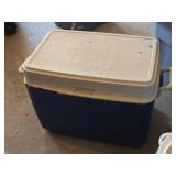 Chest Cooler 21" x 13" x 16"