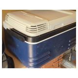 Igloo Plentikool Chest Cooler with Cigarette Lighter Adapter