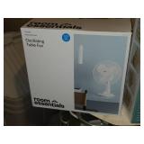 Household 3-speed Oscillating Table Fan (in original packaging)