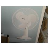 Household 3-speed Oscillating Table Fan (in original packaging)