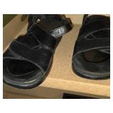 Lot of (2 Pair) Women