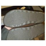 Lot of (2 Pair) Women