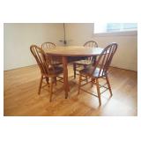 Vintage/Antique Round Wooden Table with Drop Down Leaf