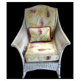 P - Vintage White Wicker Sofa with Two Rocking Chairs and Floral Cushions