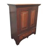 BR - Vintage Wooden Cabinet with Double Doors and Drawer