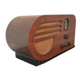 BR - .Â Vintage Philco "The Big Bullet" Tabletop Radio