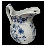 MB - Blue and White Pitchers and Lidded Teacup Collection