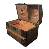 BR - Antique Steamer Trunk