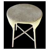 P - Vintage White Wicker Round Table