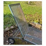 O - Vintage Adjustable Metal Outdoor Lounge Chair