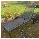 O - Vintage Adjustable Metal Outdoor Lounge Chair