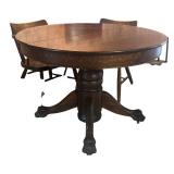 K - Vintage Round Wood Dining Table with 6 Chairs