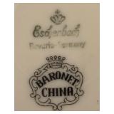 FR - Set of 8 Eschenbach Baronet China with Fruit Designs