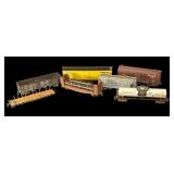 FR - Set of 7 Vintage HO Scale Model Train Cars Assorted Railroads