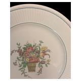 KL - Vintage Wedgwood Belmar China Dinnerware Set