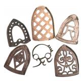 FR - Set of 6 Vintage Cast Iron Trivets with Ornate Designs