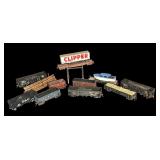 FR - Lot of 11 Vintage Model Train Cars Assorted Railroads