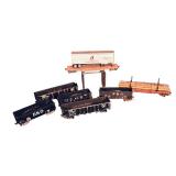 FR - Set of 7 Vintage Model Train Cars Assorted