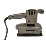LL - Black & Decker Finishing Sander