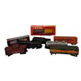 LL - Collection of 7 Vintage Model Train Cars and Locomotive