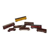 LL  - Lot of 8 Vintage Model Train Freight Cars