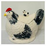 DR - Ceramic Hen and Chick Cookie Jar
