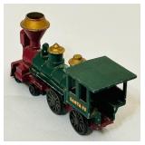 K - Vintage 4 Inch Cast Iron Santa Fe Locomotive Train Toy