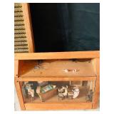 DR - Vintage National Washboard No. 801 and Mouse Schoolhouse Diorama Set