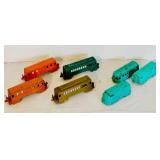 LR - Lot of 7 Vintage Midgetoy Cast Metal Train Cars Assorted Colors