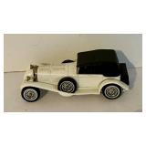 LR - Set of 6 Die-Cast Vintage Model Cars Including Waring