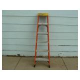 Bauer Fiberglass Step Ladder 6