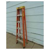 Bauer Fiberglass Step Ladder 6