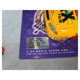 2000 Bobby Hamilton Nascar Diecast Model