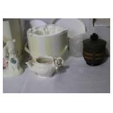 Porcelain Collectibles and Decor Assortment Including Snowbunni Figurine