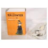 Department 56 Snow Village Halloween Wilhelmina & Lucille Figurine with Cord