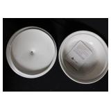 Longaberger Pottery Lot: 2 Lidded Casserole Dishes and Leaf-Shaped Bowl