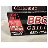 2 New Non-Stick Grilling / Baking Mats
