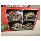 2 New Non-Stick Grilling / Baking Mats