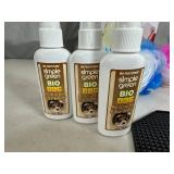 New Cleaning Supplies, Sponges, Fly Swatter, Vasta Slicers, and More