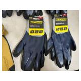 6 New Pairs of Scotts and True Grip Work Gloves - Large