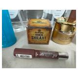 New and Partial Makeup, Victoria